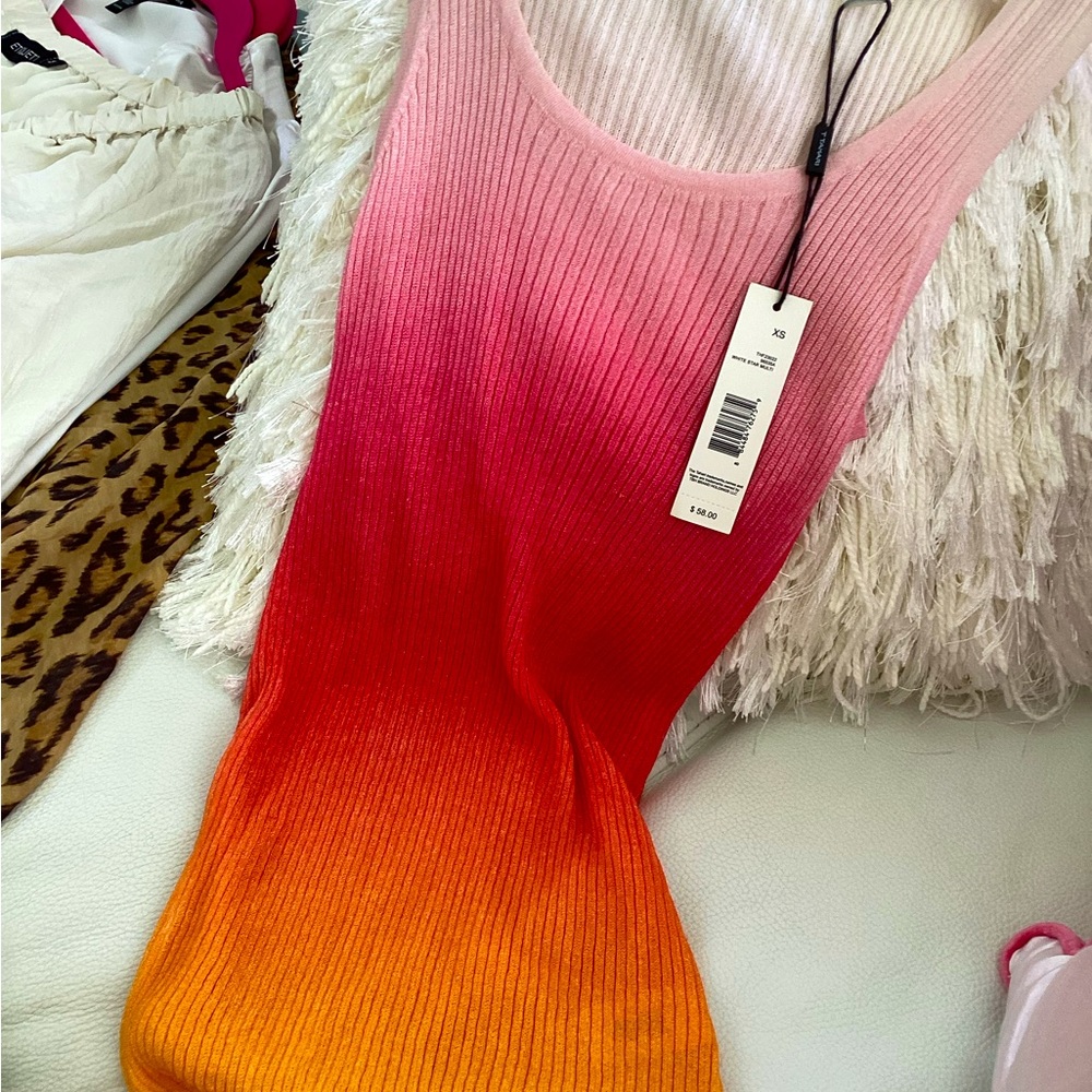 Tahari Pink and Orange Ombre Ribbed Tank Top XS
